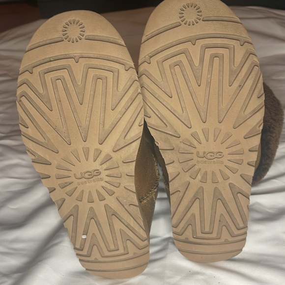 Ugg Womens Classic Tall Metallic Bronze Leather Boots, Size 9, Pull On Sheepskin - Picture 5 of 8